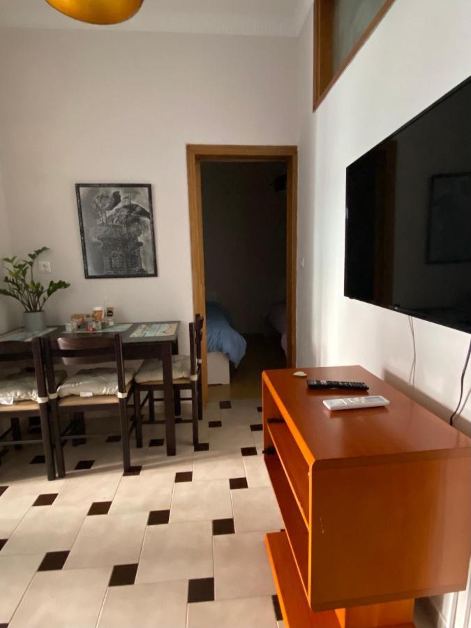 Beachwalk Apartments Chalkís Esterno foto